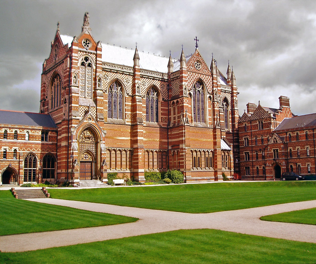 Keble College Oxford - where many Physics students study
